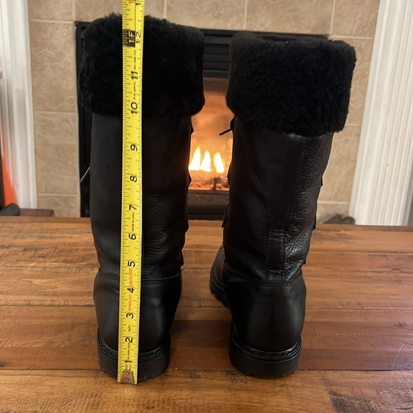 LA Canadienne lace up black leather boots, shearling lined. Size 7.5, - Picture 5 of 12